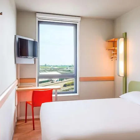 Hotel Ibis Budget Paris Coeur D'orly Airport Orly