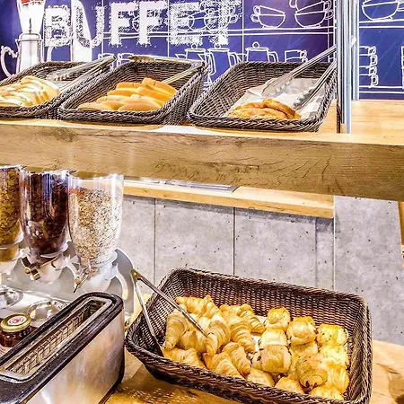 Ibis Budget Paris Coeur D'orly Airport Orly