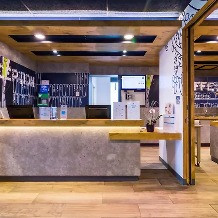 Hotel Ibis Budget Paris Coeur D'orly Airport