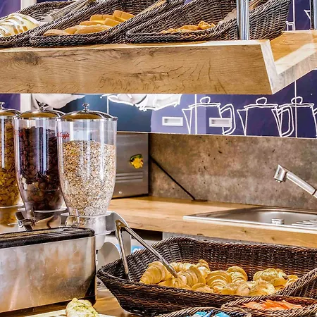 Ibis Budget Paris Coeur D'orly Airport Hotel 2*