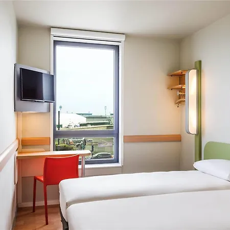 Hotel Ibis Budget Paris Coeur D'orly Airport